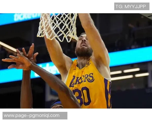 夏季联赛精彩对决湖人队与骑士队的巅峰较量回顾与分析